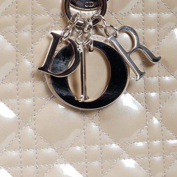 Christian Dior Large Pearl Taupe Patent Leather Lady Dior - Picture 9 of 14